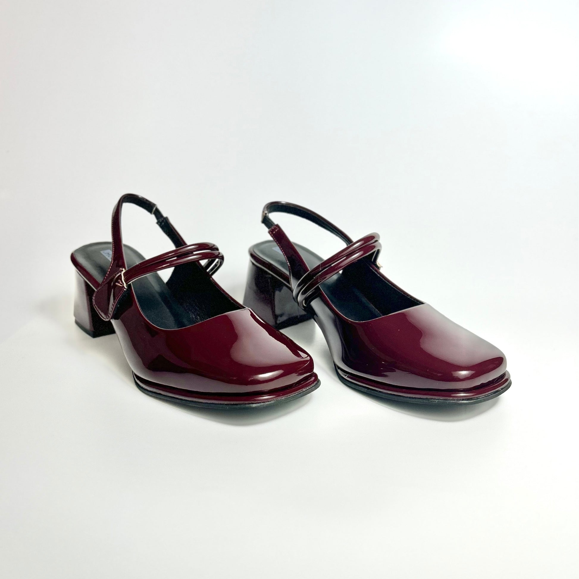 The Statement - Burgundy Pumps