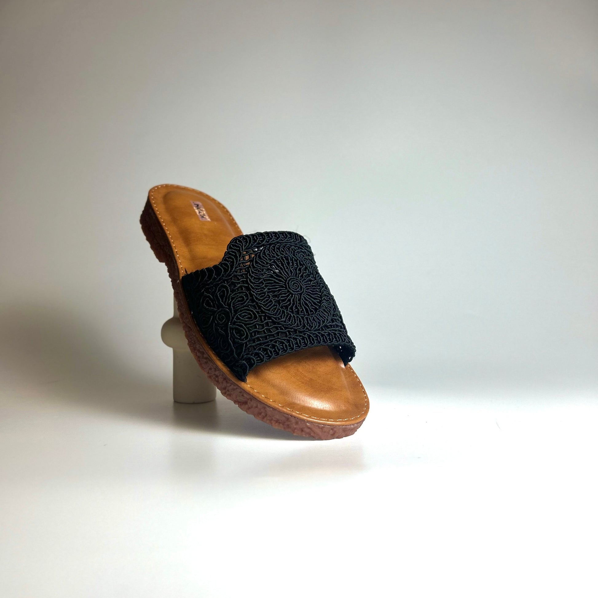 Sutras of Sand - Flat Cushioned