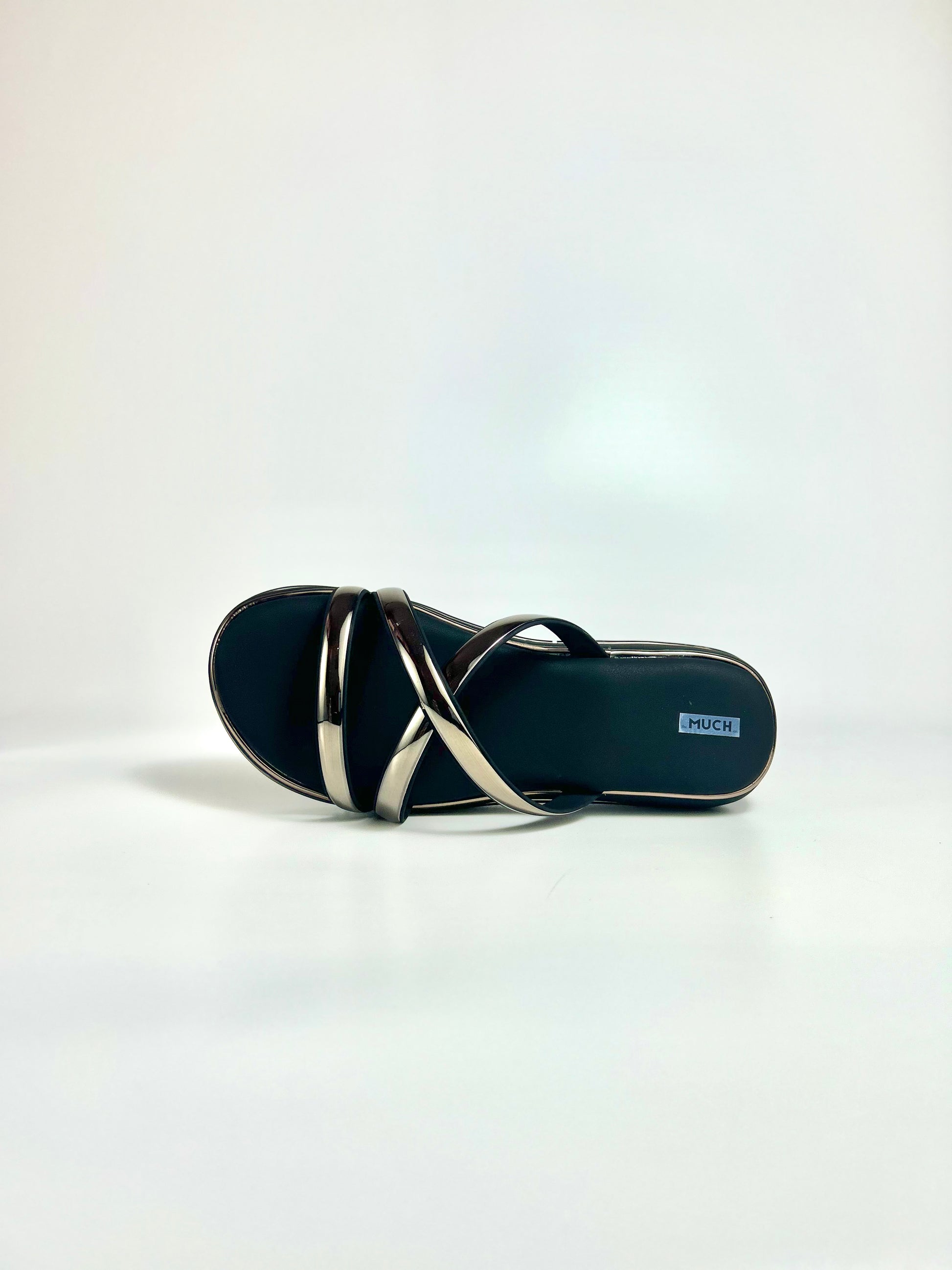 The Soft Rise – Black Flatform Slip-On