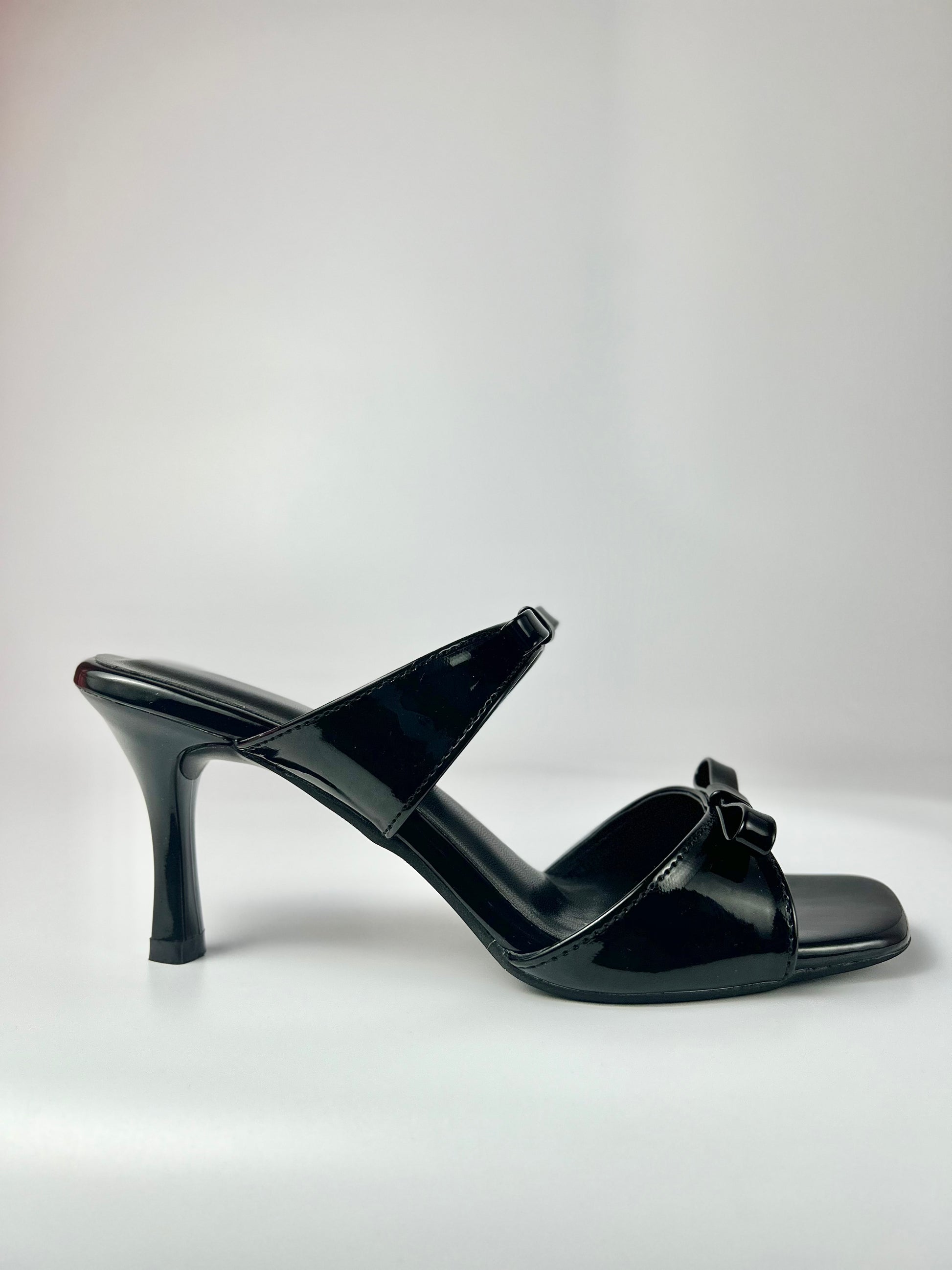 The Final Draft – Black Slip-On