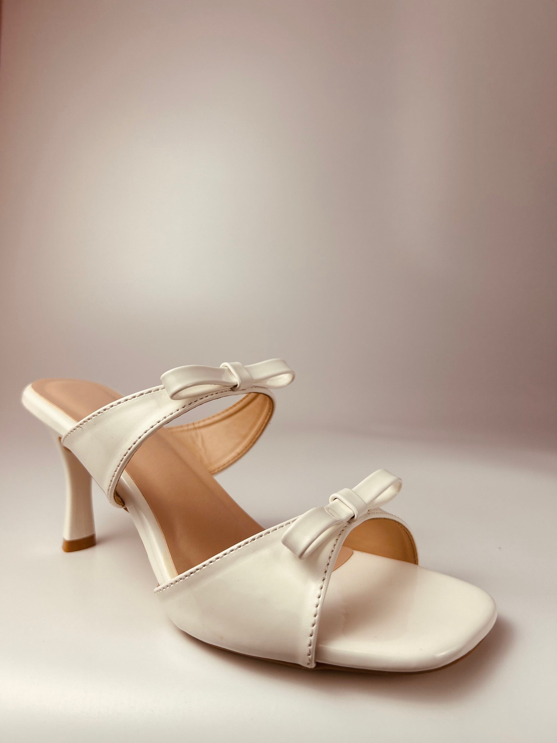 The Final Draft – White Slip-On