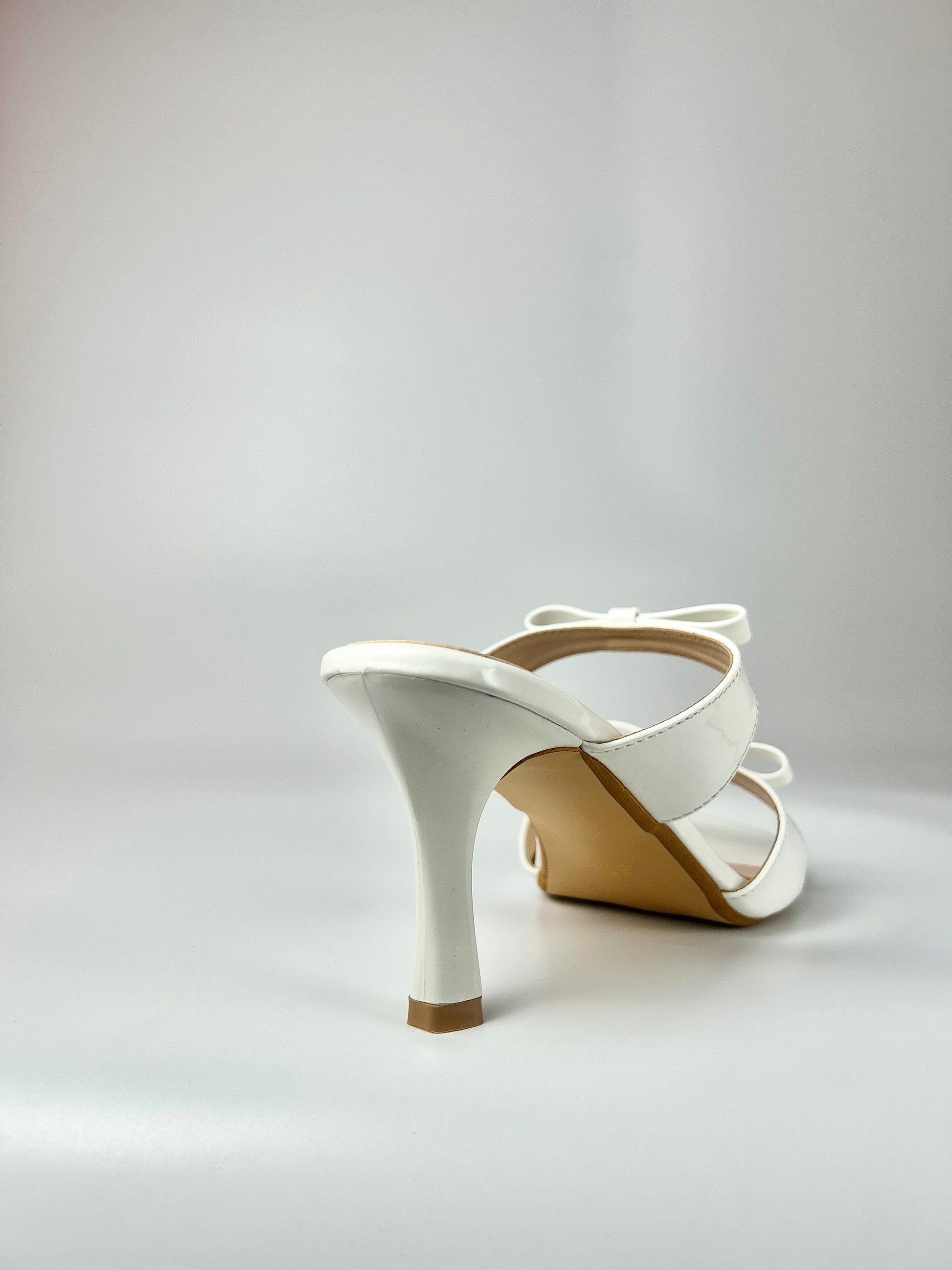 The Final Draft – White Slip-On